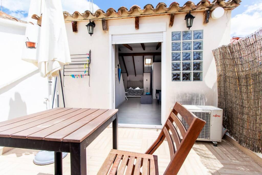 Estudio Para Parejas Con Terraza En La Playa Valencia Ngoại thất bức ảnh